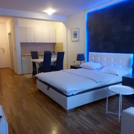 Kiki Apartment
